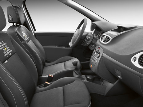 Test Drive 4tuning: Renault Clio Yahoo! - mai economic decat prevede legea