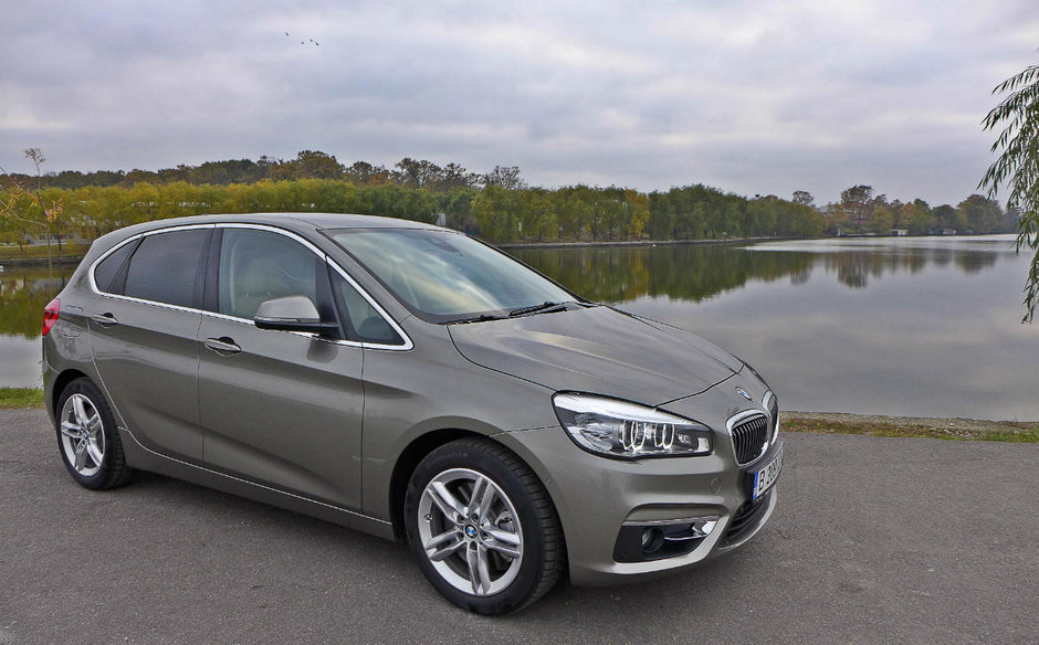 Test Drive BMW 225i Active Tourer