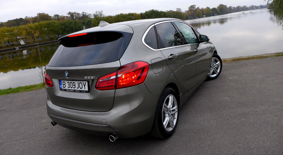 Test Drive BMW 225i Active Tourer