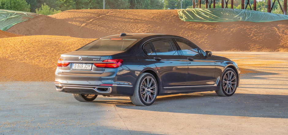 Test Drive BMW 740 Ld xDrive: poezie cu 320 de cai putere