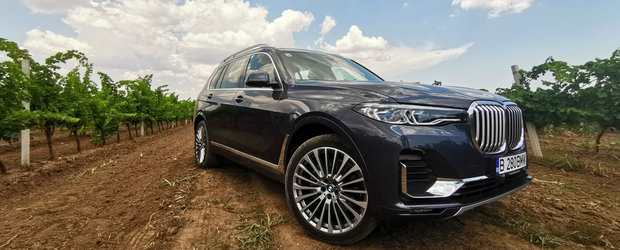 Test Drive BMW X7: Devoratorul de kilometri