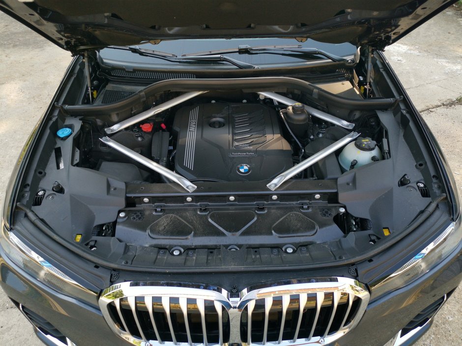 Test Drive BMW X7 xDrive40i