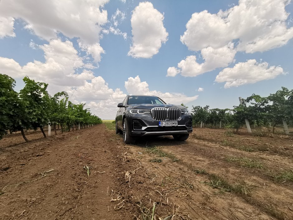 Test Drive BMW X7 xDrive40i