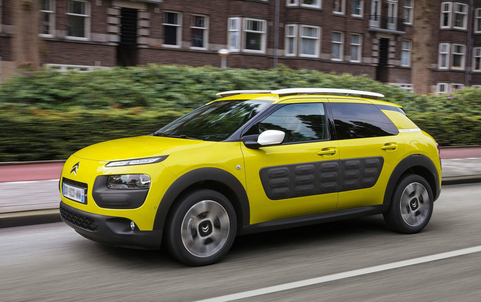 Test Drive Citroen C4 Cactus