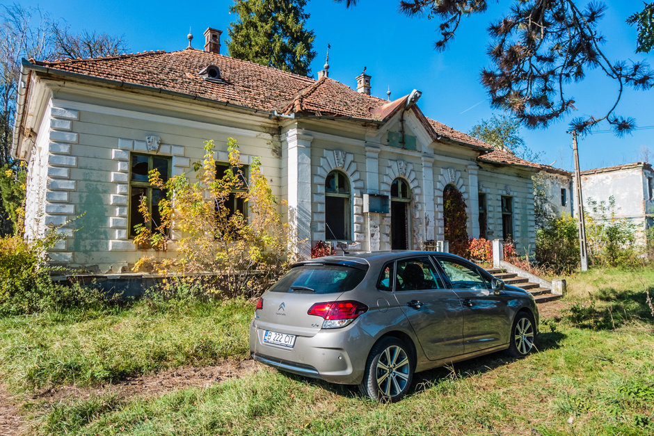 Test Drive Citroen C4