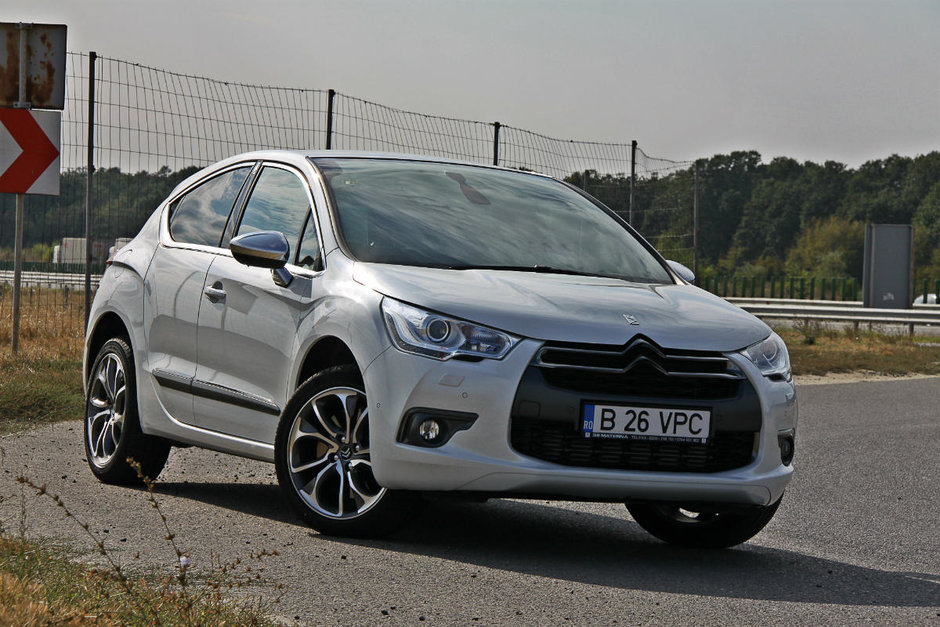 Test Drive Citroen DS4: Fashionable prin excelenta