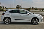 Test Drive Citroen DS4: Fashionable prin excelenta