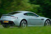 Test-drive cu Aston Martin V12 Vantage 2009