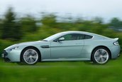 Test-drive cu Aston Martin V12 Vantage 2009