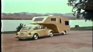 Test Drive cu cel mai tare Camper din lume in 1974: VW Beetle cu remorca