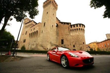 Test-drive cu Ferrari California: sportivitatea si eleganta la ele acasa