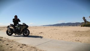 Test drive cu motocicleta supra-alimentata Kawasaki Ninja H2