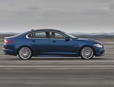 Test drive cu pisica salbatica Jaguar XFR V8