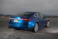 Test drive cu pisica salbatica Jaguar XFR V8