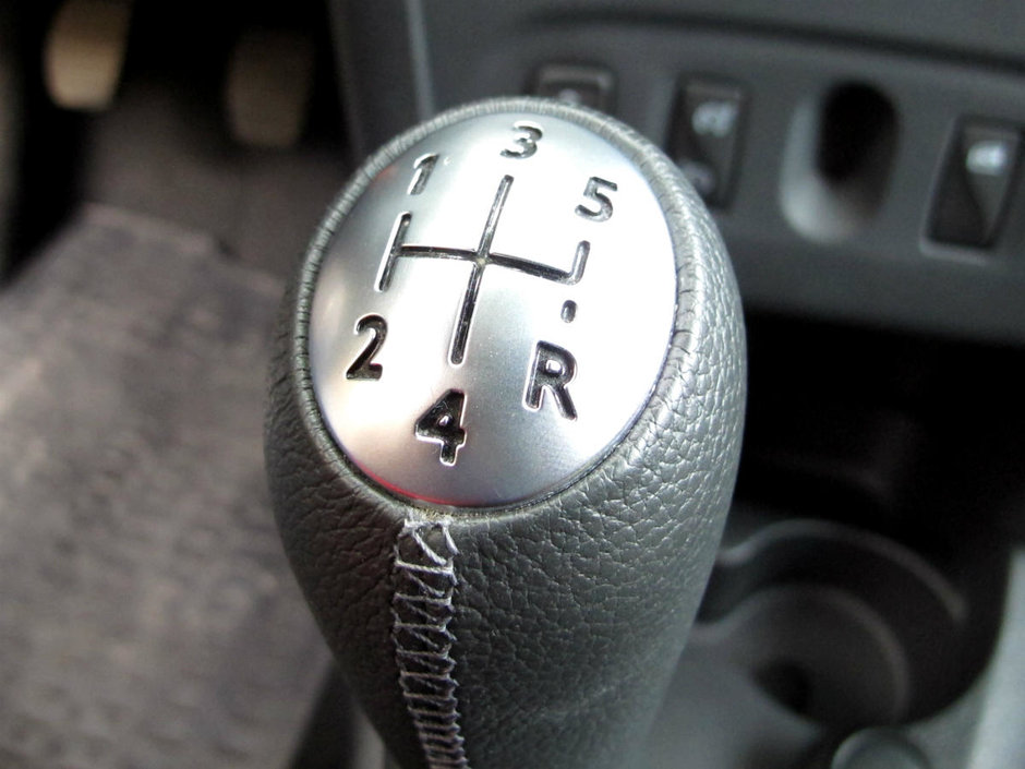 Test Drive Dacia Logan dCi