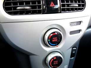 Test Drive Mitsubishi i-Miev: 100% de la priza
