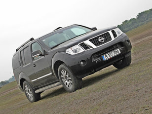 Test Drive Nissan Pathfinder: fauritorul de poteci