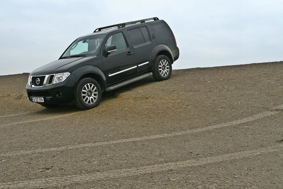 Test Drive Nissan Pathfinder: fauritorul de poteci