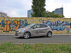Test Drive Peugeot 208 HDi: ce inseamna o masina completa