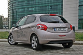 Test Drive Peugeot 208 HDi: ce inseamna o masina completa