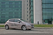 Test Drive Peugeot 208 HDi: ce inseamna o masina completa