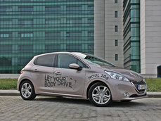 Test Drive Peugeot 208 HDi: ce inseamna o masina completa