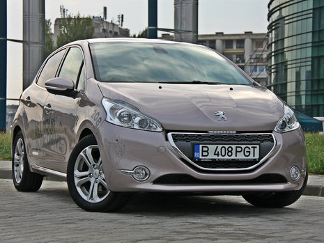 Test Drive Peugeot 208 HDi: ce inseamna o masina completa