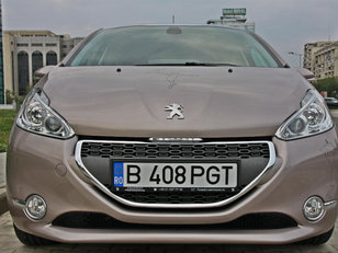 Test Drive Peugeot 208 HDi: ce inseamna o masina completa