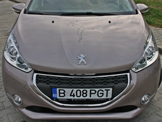 Test Drive Peugeot 208 HDi: ce inseamna o masina completa