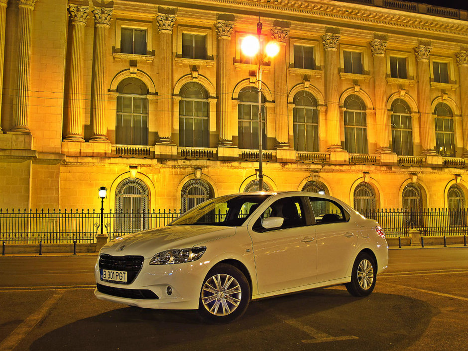 Test Drive Peugeot 301