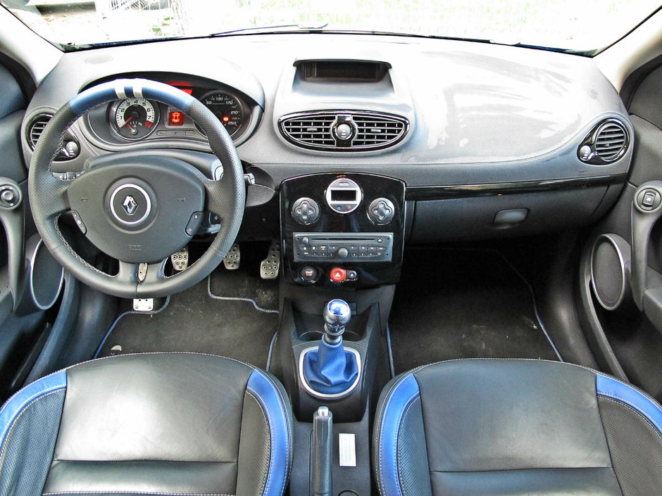 Test Drive Renault Clio RS Gordini: culoarea pasiunii