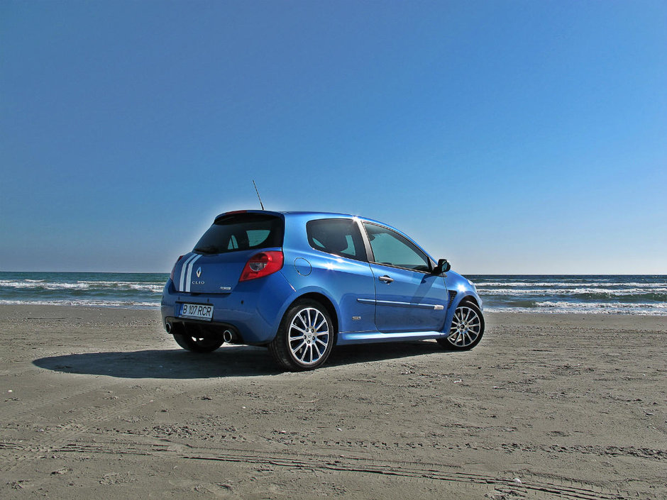 Test Drive Renault Clio RS Gordini: culoarea pasiunii