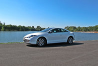 Test Drive Renault Laguna Coupe: Gavroche la costum elegant
