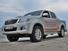 Test Drive Toyota Hilux: viata fara limite si reguli