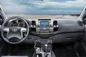 Test Drive Toyota Hilux: viata fara limite si reguli