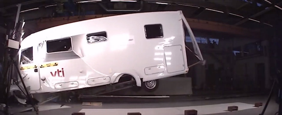 TESTUL pe care Euro NCAP nu il va face niciodata: Uite cum (NU) rezista la impact o autorulota! TESTUL pe care Euro NCAP nu il va face niciodata: Uite cum (NU) rezista la impact o autorulota!