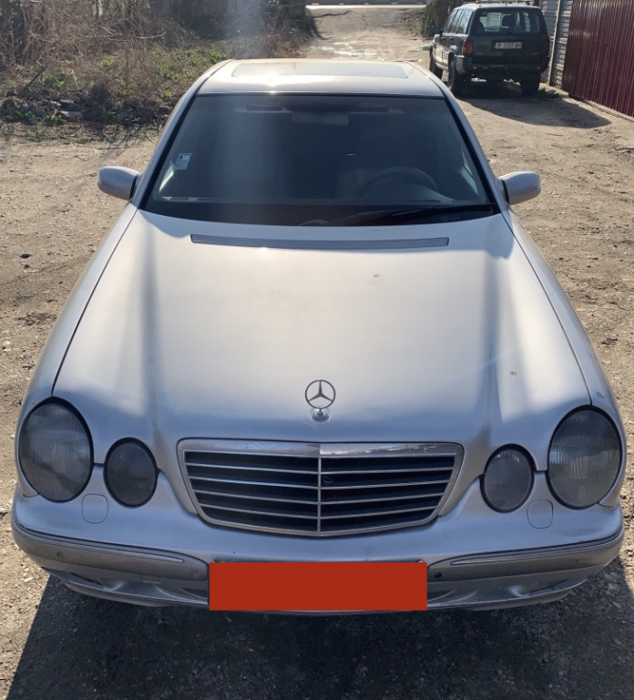Tetiera spate stanga Mercedes-Benz E-Class W210/S210 [facelift] [1999 - 2002] Sedan E 200 CDI AT (115hp) MERCEDES-BENZ E-CLASS (W210) 06.1995 - 08.2003 E 200 CDI