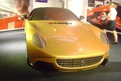 The Golden Ferrari tunat de Pininfarina