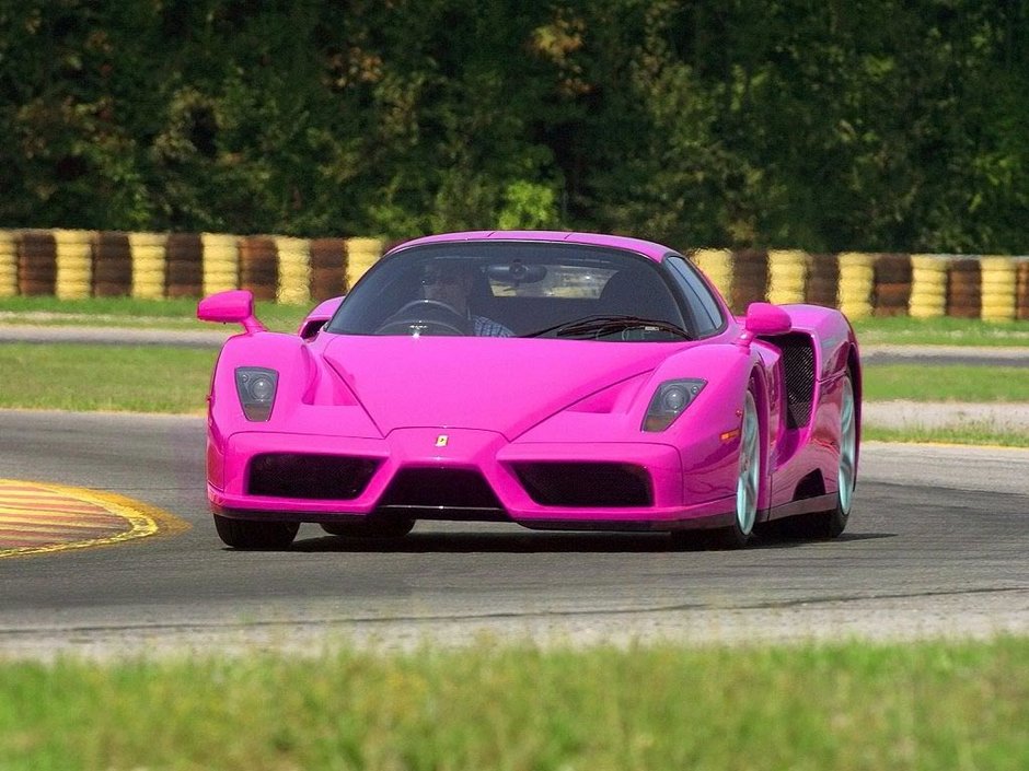 Think Pink: Masinile roz nu atrag hotii Think Pink: Masinile roz nu atrag hotii