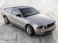 Click image for larger version

Name:	Ford-Mustang_Glass_Roof_2009_1600x1200_wallpaper_01.jpg
Views:	67
Size:	500.9 KB
ID:	582903