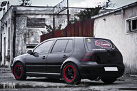 Click image for larger version

Name:	VW_Golf_mkIV.jpg
Views:	88
Size:	137.9 KB
ID:	1586512