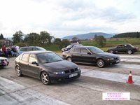 Click image for larger version

Name:	vw vs. bmw.JPG
Views:	87
Size:	640.7 KB
ID:	1677911