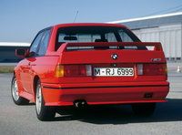 Click image for larger version

Name:	1988-bmw-m3-e30-02.jpg
Views:	29
Size:	1,012.2 KB
ID:	2362610