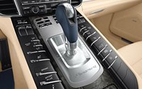 Click image for larger version

Name:	112_0909_03z+2010_porsche_panamera+center_console.jpg
Views:	1590
Size:	67.5 KB
ID:	978771