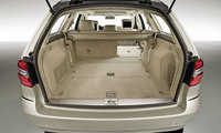 Click image for larger version

Name:	2010-Mercedes-E-Class-Estate-23.JPG
Views:	107
Size:	234.2 KB
ID:	1033726