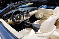 Click image for larger version

Name:	ferraricalla_29.jpg
Views:	348
Size:	256.0 KB
ID:	707084