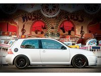 Click image for larger version

Name:	eurp_0711_04_z+2003_vw_gti+side.jpg
Views:	50
Size:	70.9 KB
ID:	1213242