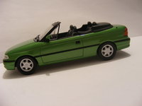 Click image for larger version

Name:	Opel Astra F cabrio - IXO ALTAYA 1-43 4.JPG
Views:	20
Size:	1.31 MB
ID:	2398327