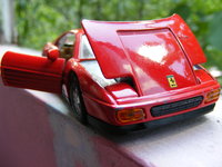 Click image for larger version

Name:	Ferrari Testarossa - WELLY 1-38 2.JPG
Views:	64
Size:	1.58 MB
ID:	1156361