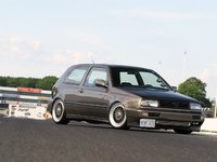 Click image for larger version

Name:	eurp_0710_14_z+1995_vw_gti_vr6+frontal_view.jpg
Views:	43
Size:	39.8 KB
ID:	1212214